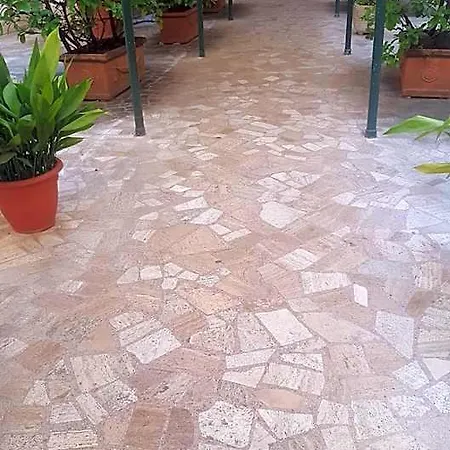 Rose Antiche Vatican Bed & Breakfast 4*
